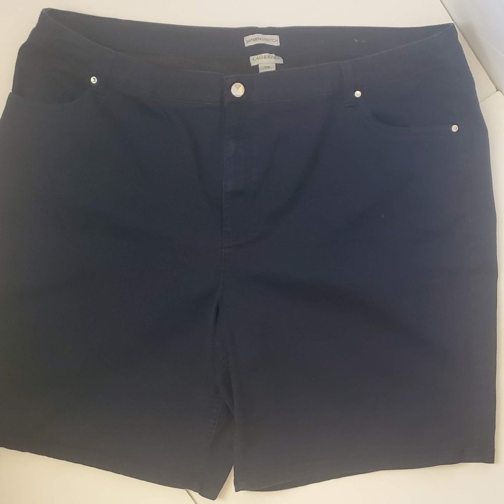 Catherines women's sateen stretch shorts size 32W